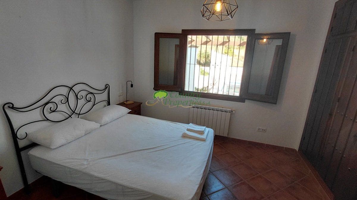 3 Zimmer Finca/Landgut zu verkaufen in Archez - 350.000 € (Ref: 9326861)