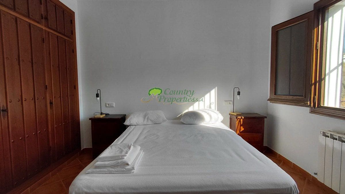 3 Zimmer Finca/Landgut zu verkaufen in Archez - 350.000 € (Ref: 9326861)