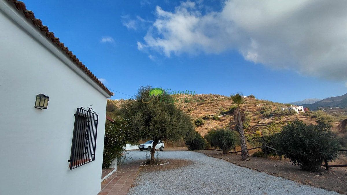 3 Zimmer Finca/Landgut zu verkaufen in Archez - 350.000 € (Ref: 9326861)