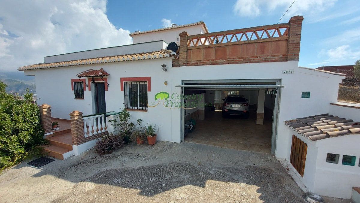 5 sypialnia Finka/Dom wiejski na sprzedaż w Torrox - 450 000 € (Ref: 9326863)