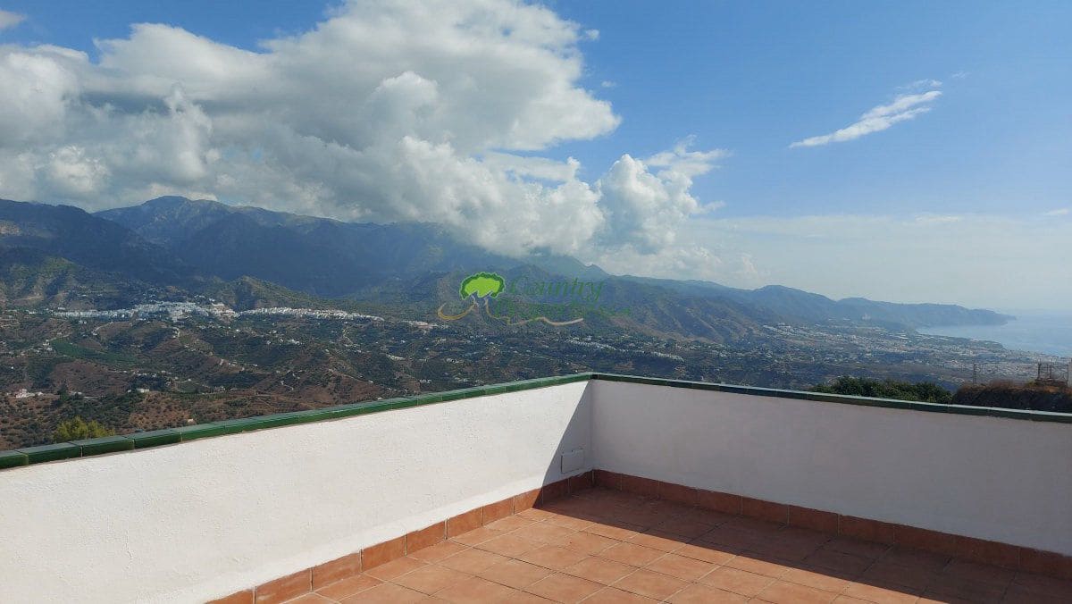 5 sypialnia Finka/Dom wiejski na sprzedaż w Torrox - 450 000 € (Ref: 9326863)