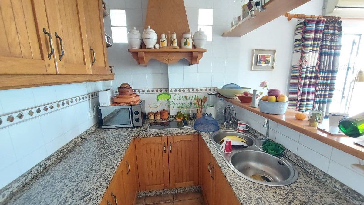 5 sypialnia Finka/Dom wiejski na sprzedaż w Torrox - 450 000 € (Ref: 9326863)