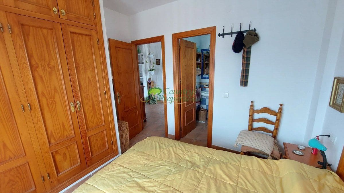 5 sypialnia Finka/Dom wiejski na sprzedaż w Torrox - 450 000 € (Ref: 9326863)