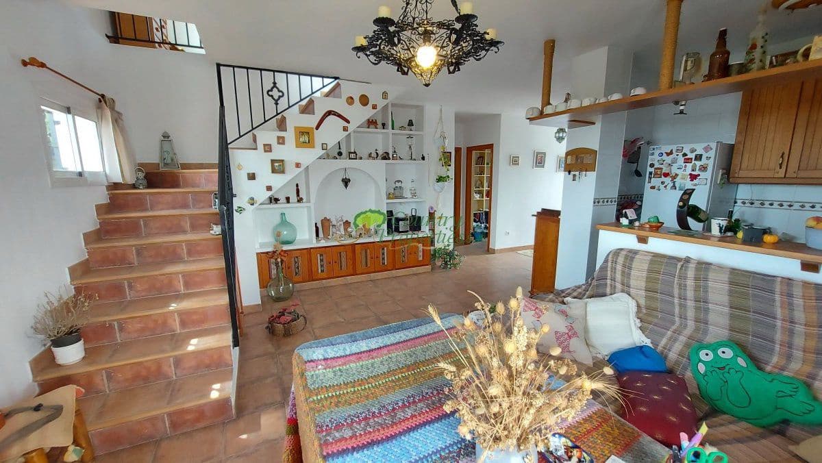 5 sypialnia Finka/Dom wiejski na sprzedaż w Torrox - 450 000 € (Ref: 9326863)