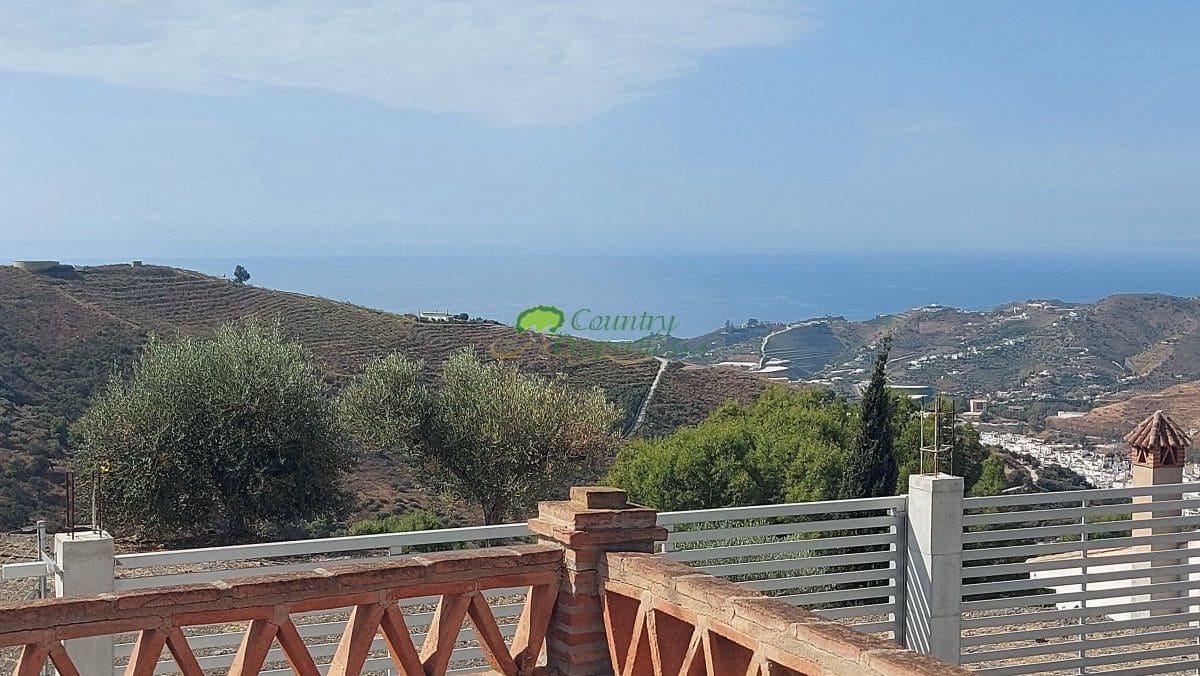 5 sypialnia Finka/Dom wiejski na sprzedaż w Torrox - 450 000 € (Ref: 9326863)