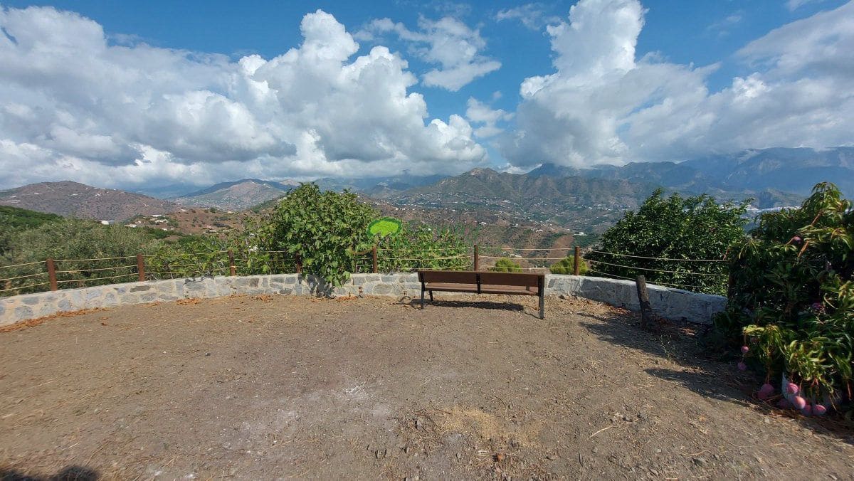 5 sypialnia Finka/Dom wiejski na sprzedaż w Torrox - 450 000 € (Ref: 9326863)