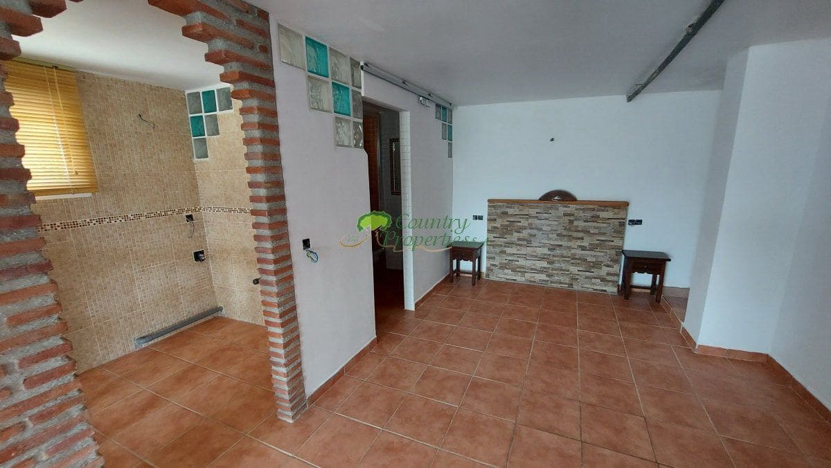 5 sypialnia Finka/Dom wiejski na sprzedaż w Torrox - 450 000 € (Ref: 9326863)