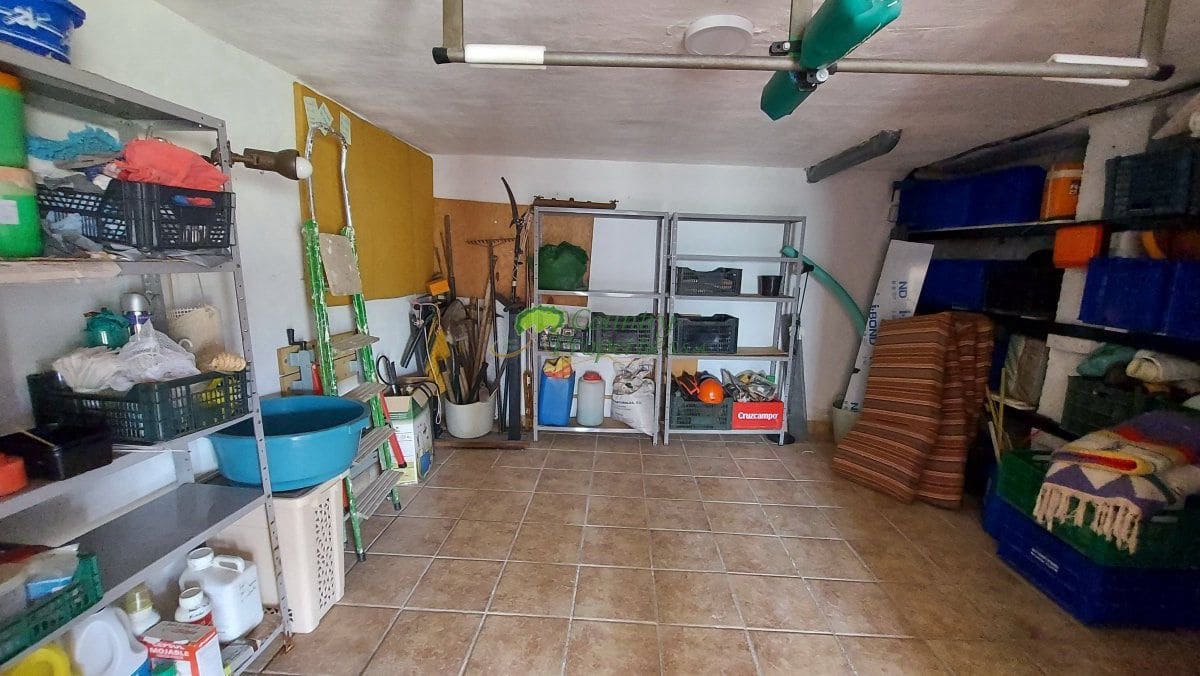 5 sypialnia Finka/Dom wiejski na sprzedaż w Torrox - 450 000 € (Ref: 9326863)