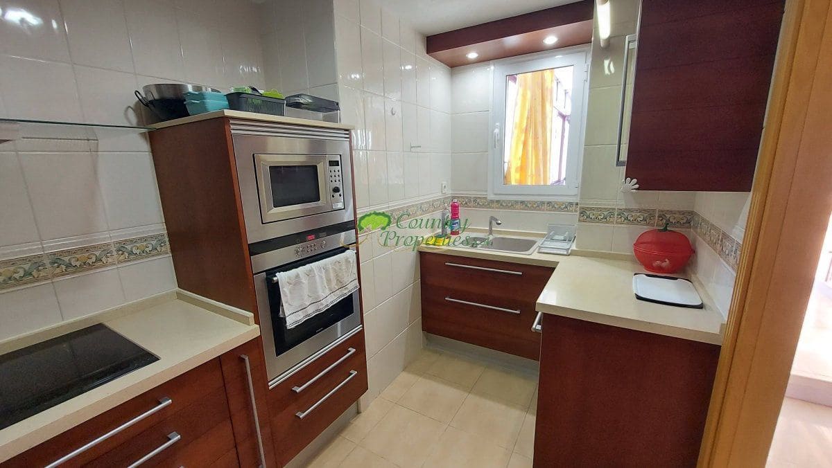 2 soverom Penthouse til salgs i Torrox med garasje - € 389 000 (Ref: 9326864)