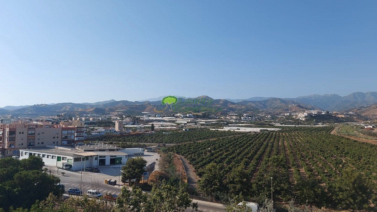 2 soverom Penthouse til salgs i Torrox med garasje - € 389 000 (Ref: 9326864)