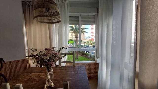 1 slaapkamer Appartement te huur in Torrox - € 750 (Ref: 9362772)