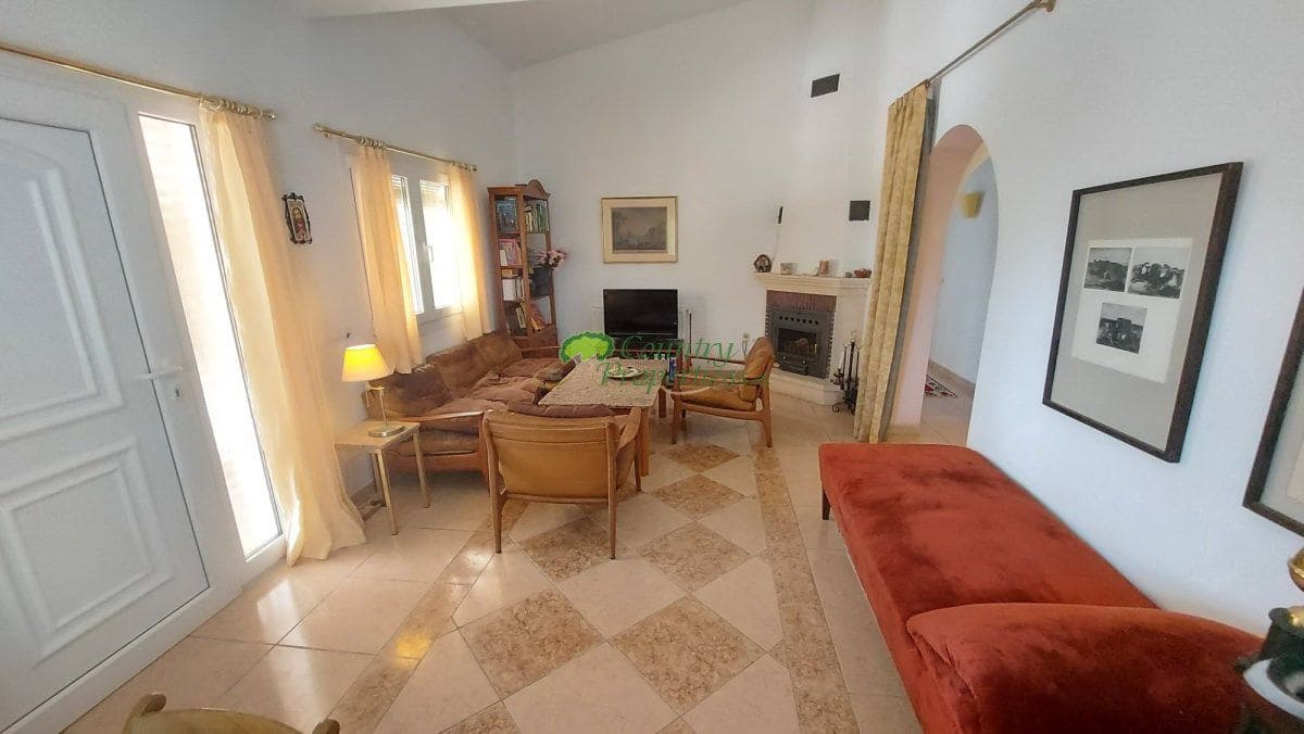 3 sypialnia Finka/Dom wiejski na sprzedaż w Competa z garażem - 339 000 € (Ref: 9368878)