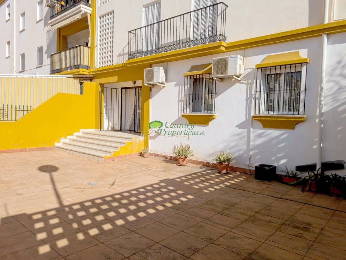 4 Zimmer Apartment zu verkaufen in Torre del Mar mit Garage - 425.000 € (Ref: 9368879)