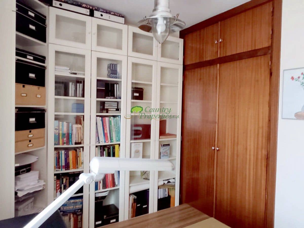 4 Zimmer Apartment zu verkaufen in Torre del Mar mit Garage - 425.000 € (Ref: 9368879)