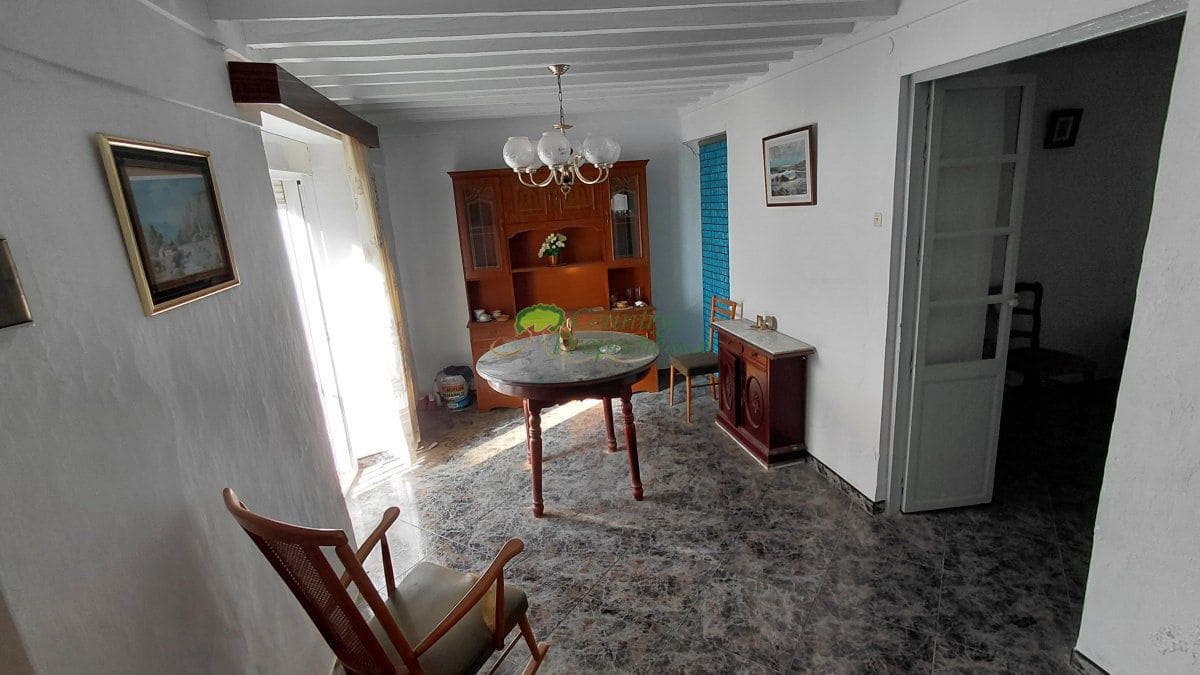 4 bedroom Townhouse for sale in Competa - € 194,000 (Ref: 9375529)