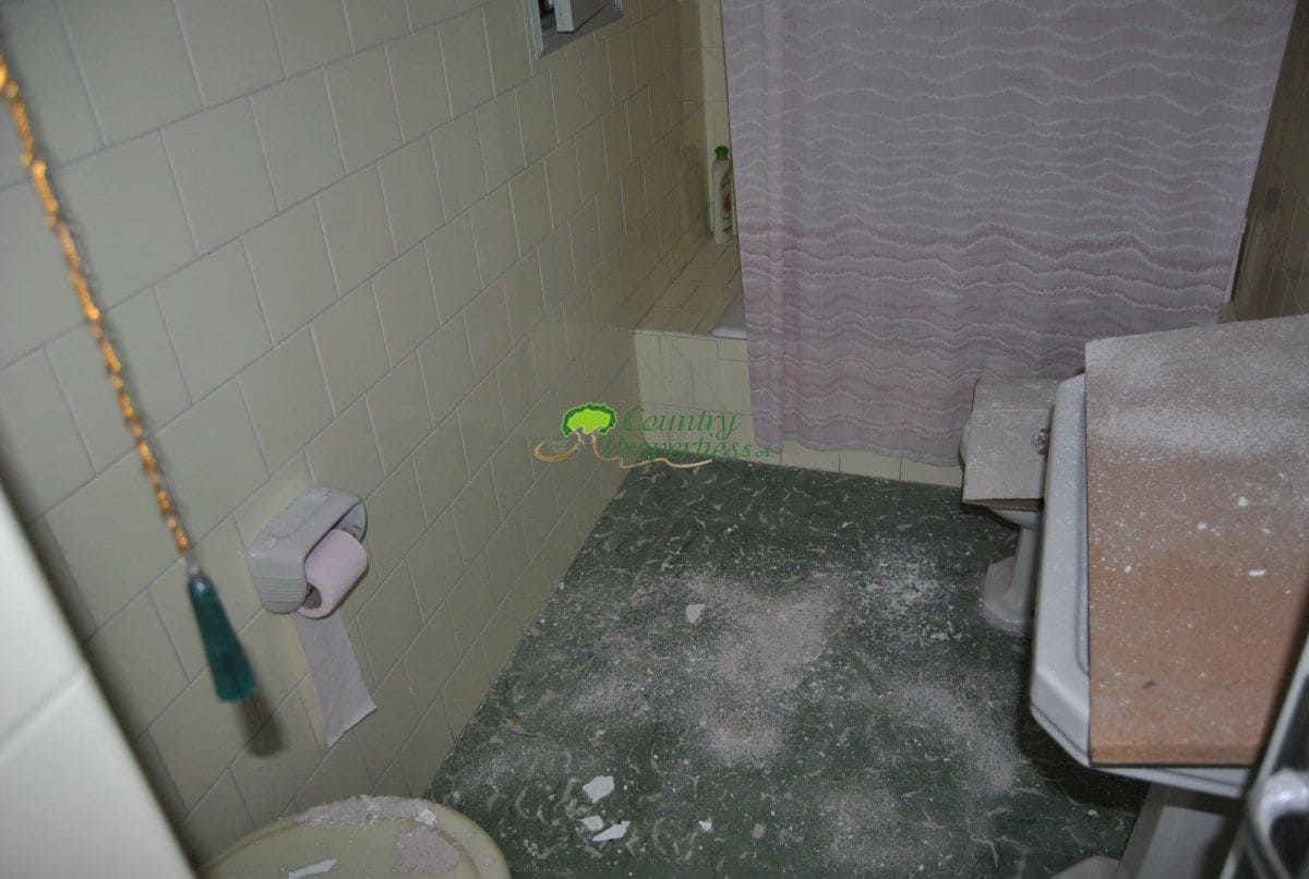 10 bedroom Townhouse for sale in Competa - € 210,000 (Ref: 9406303)