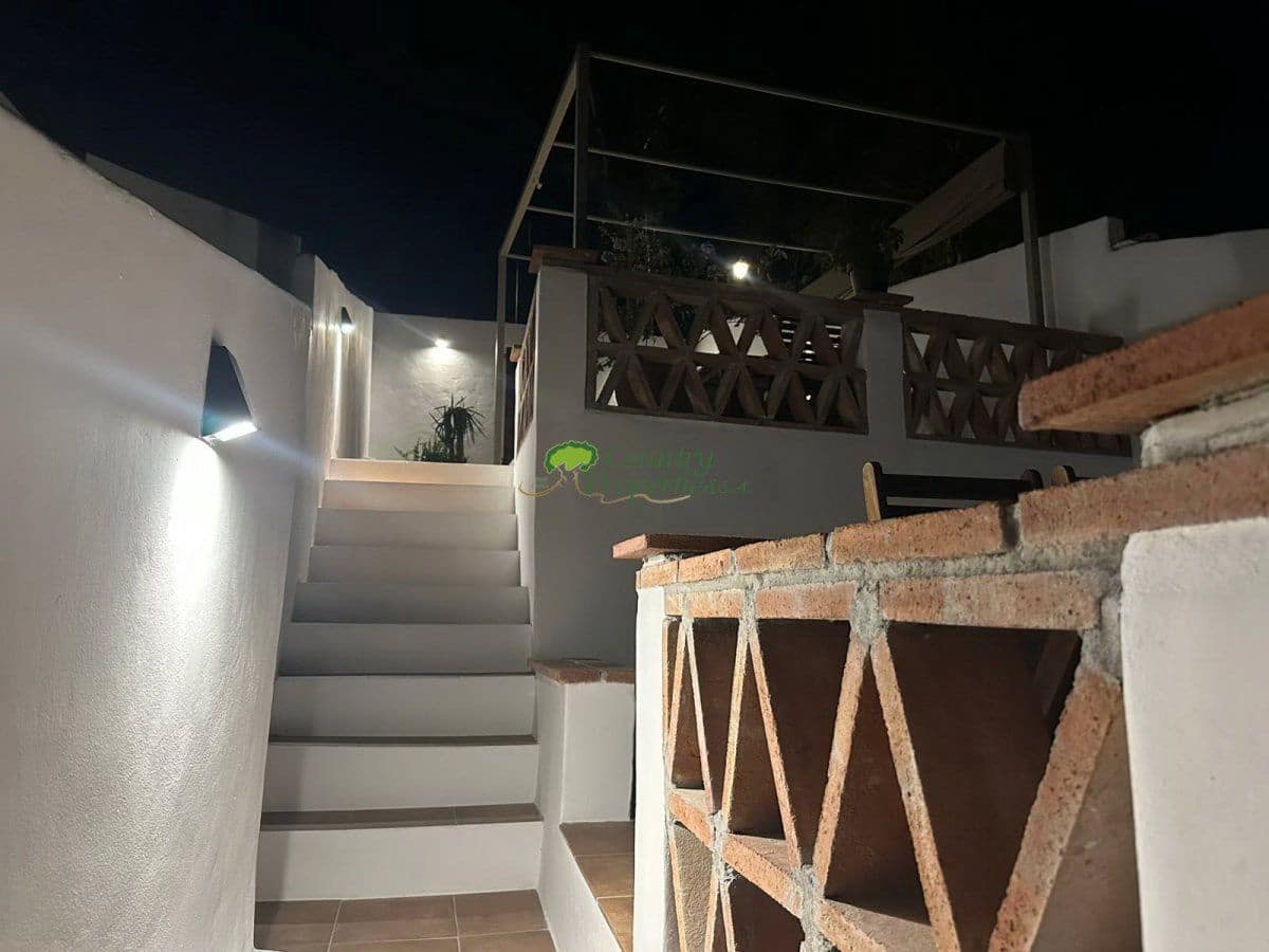 3 sypialnia Dom na sprzedaż w Torrox - 225 000 € (Ref: 9413759)