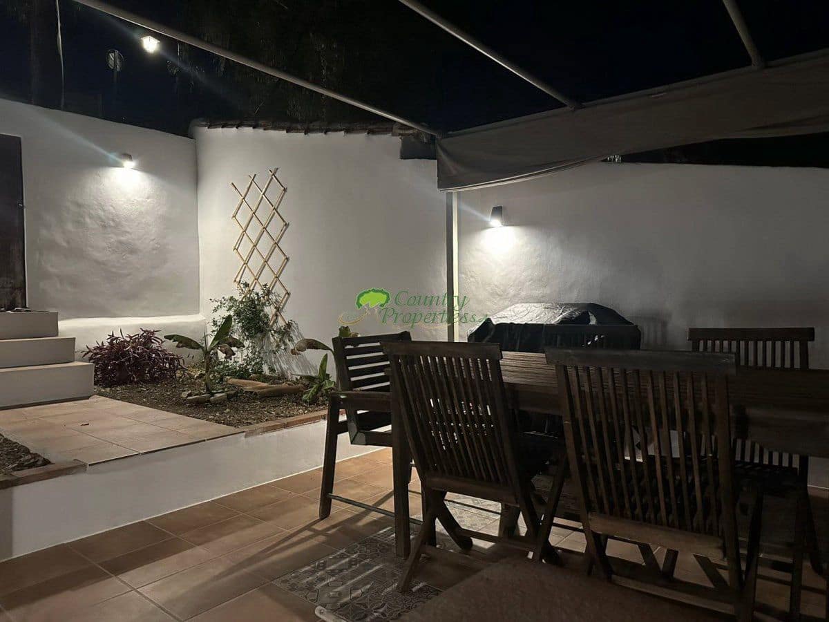 3 sypialnia Dom na sprzedaż w Torrox - 225 000 € (Ref: 9413759)