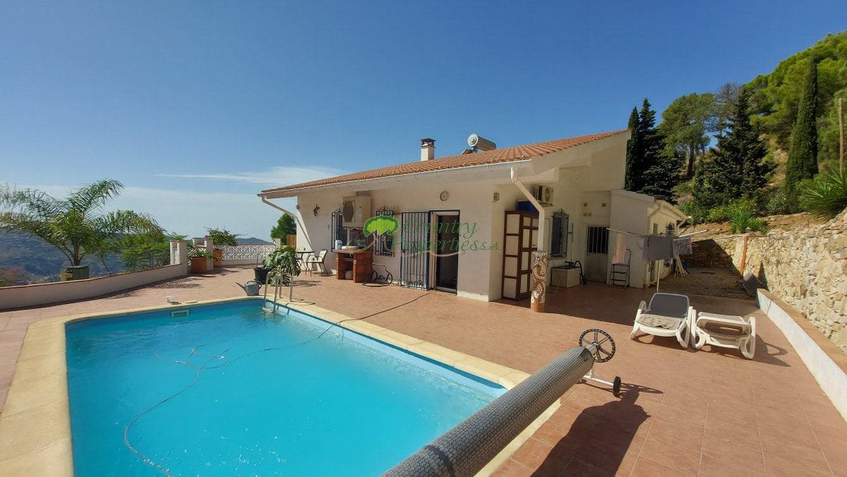 Finca/Casa Rural de 3 habitaciones en Cómpeta en venta - 449.000 € (Ref: 9430746)