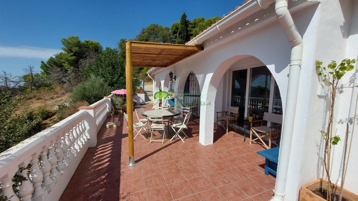 Finca/Casa Rural de 3 habitaciones en Cómpeta en venta - 449.000 € (Ref: 9430746)