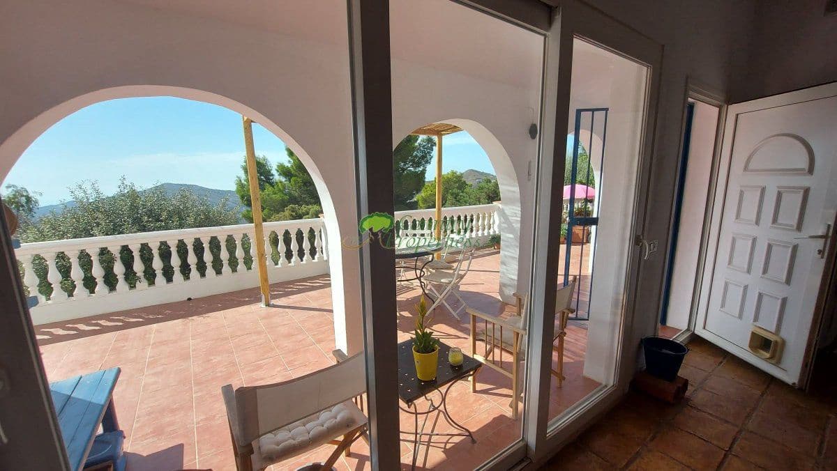 Finca/Casa Rural de 3 habitaciones en Cómpeta en venta - 449.000 € (Ref: 9430746)