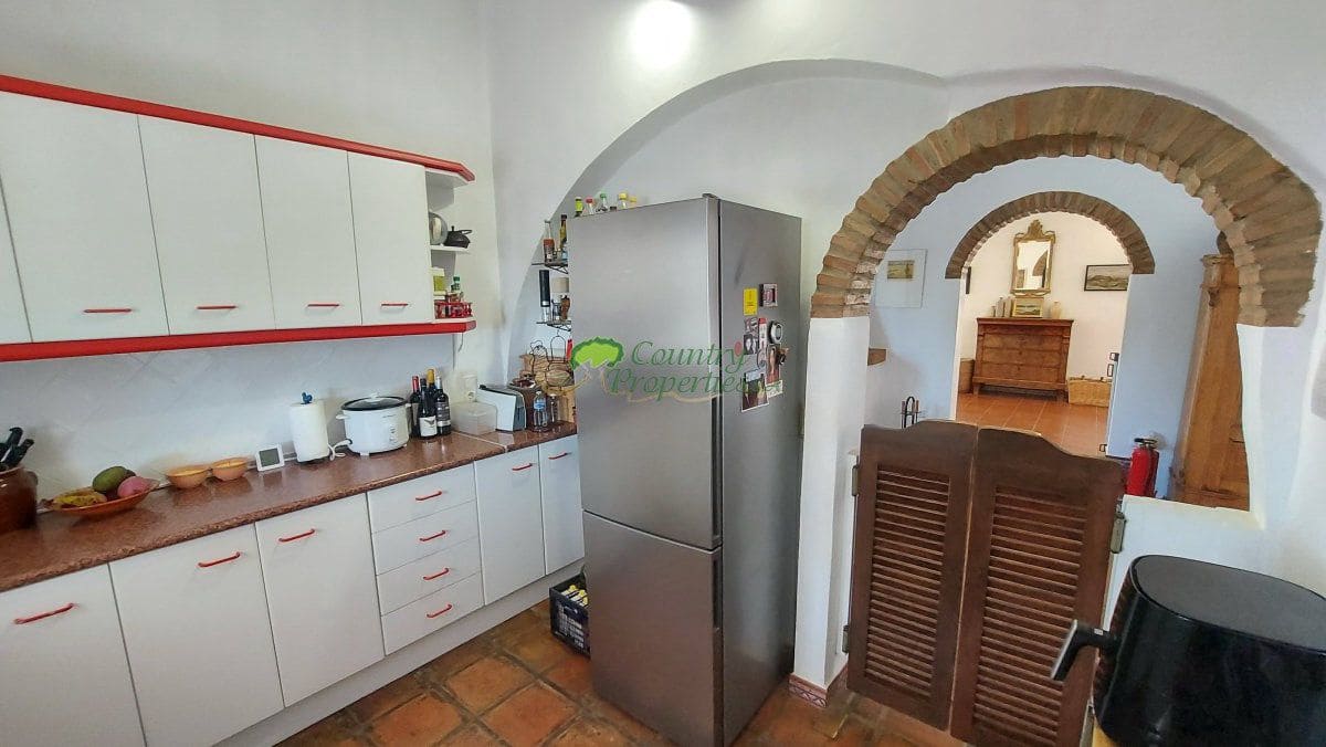 Finca/Casa Rural de 3 habitaciones en Cómpeta en venta - 449.000 € (Ref: 9430746)