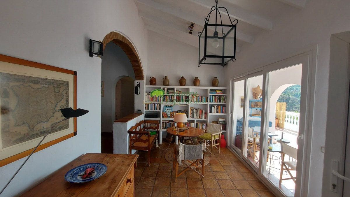 Finca/Casa Rural de 3 habitaciones en Cómpeta en venta - 449.000 € (Ref: 9430746)