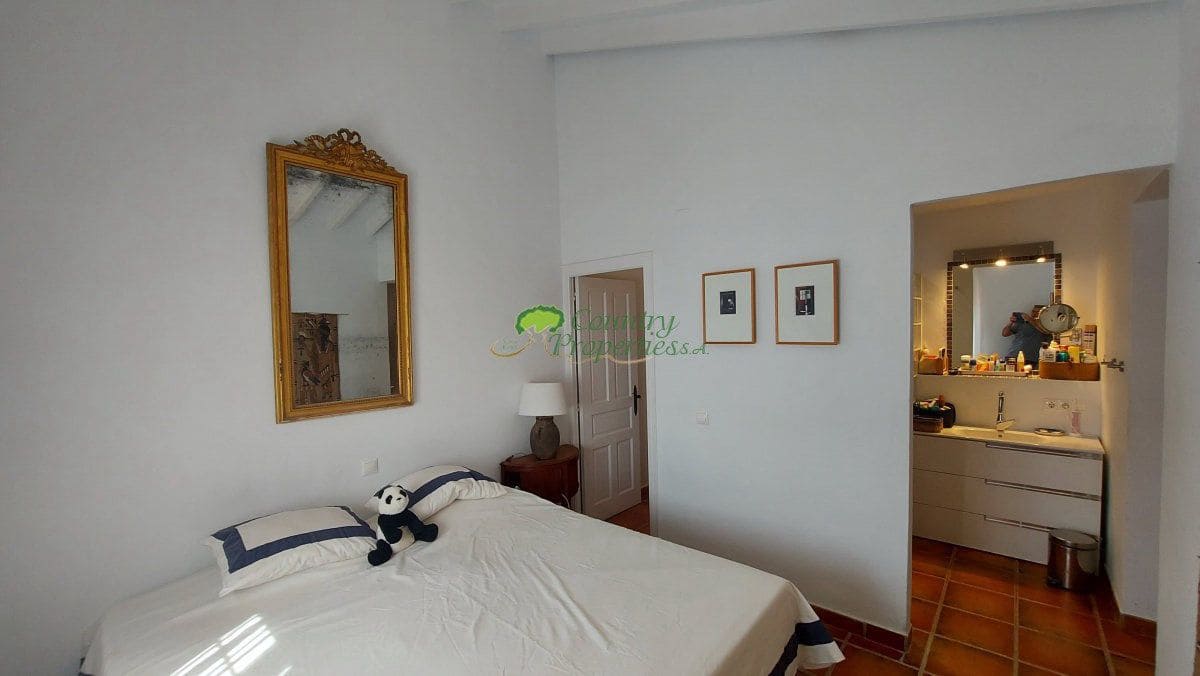 Finca/Casa Rural de 3 habitaciones en Cómpeta en venta - 449.000 € (Ref: 9430746)