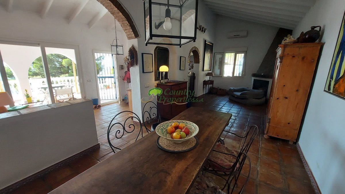 Finca/Casa Rural de 3 habitaciones en Cómpeta en venta - 449.000 € (Ref: 9430746)
