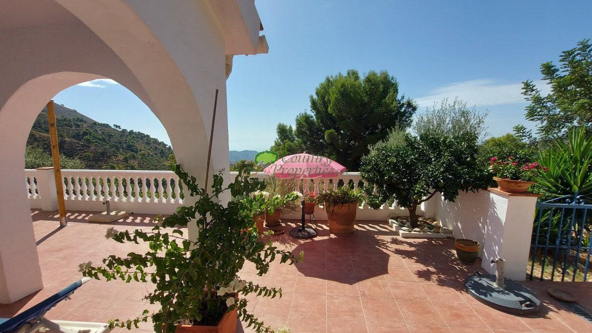 Finca/Casa Rural de 3 habitaciones en Cómpeta en venta - 449.000 € (Ref: 9430746)