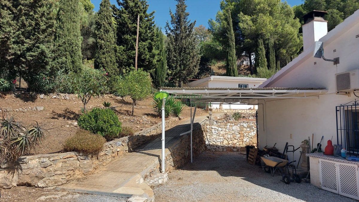 Finca/Casa Rural de 3 habitaciones en Cómpeta en venta - 449.000 € (Ref: 9430746)