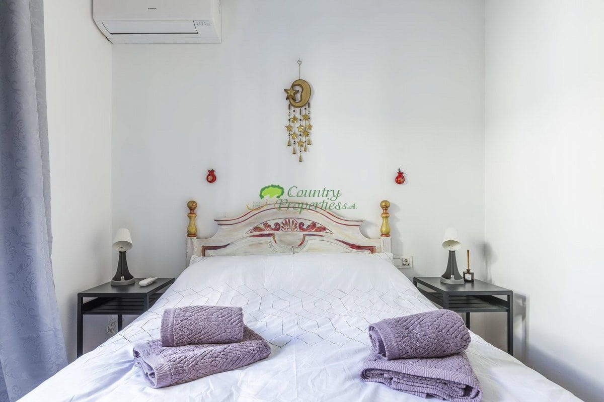 4 slaapkamer Finca/Landhuis te koop in Competa - € 389.000 (Ref: 9430748)