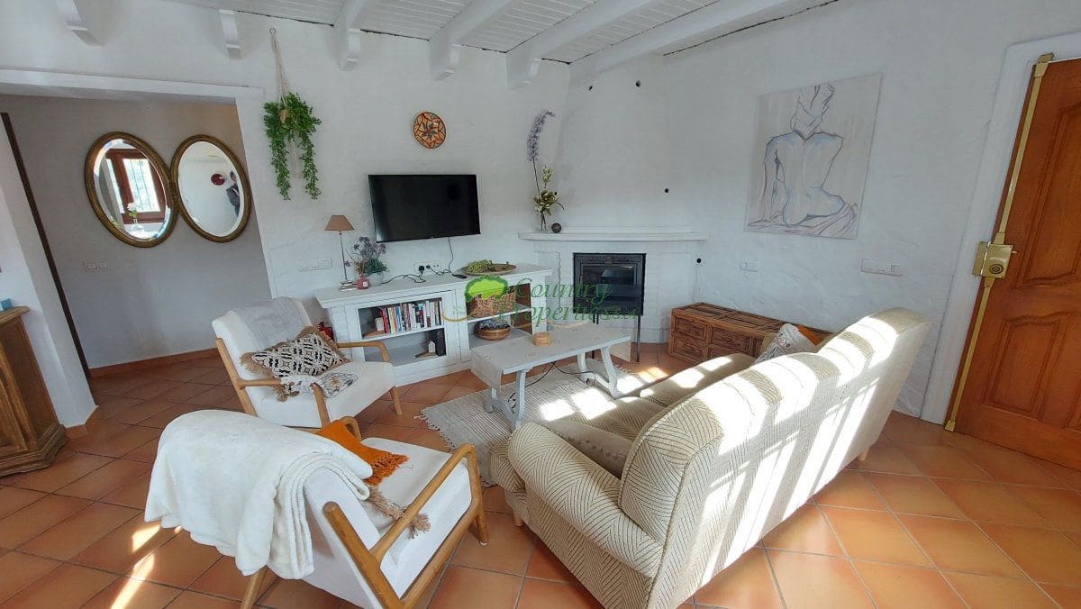 4 slaapkamer Finca/Landhuis te koop in Competa - € 389.000 (Ref: 9430748)