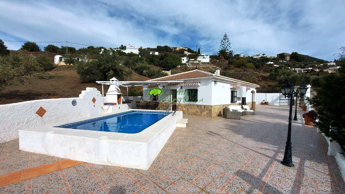 4 slaapkamer Finca/Landhuis te koop in Competa - € 389.000 (Ref: 9430748)