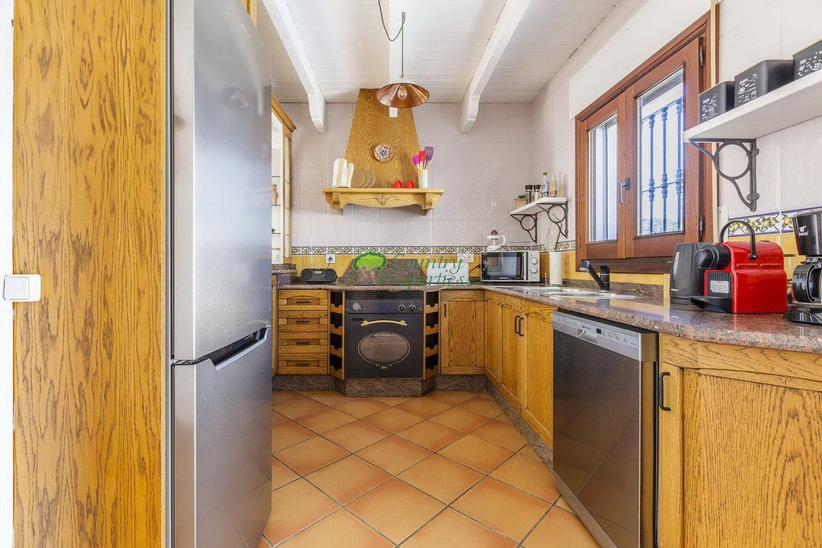 4 slaapkamer Finca/Landhuis te koop in Competa - € 389.000 (Ref: 9430748)