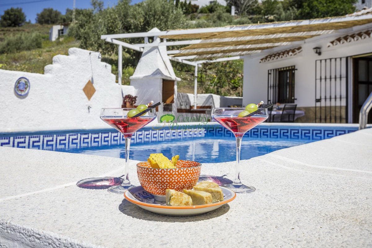 4 slaapkamer Finca/Landhuis te koop in Competa - € 389.000 (Ref: 9430748)