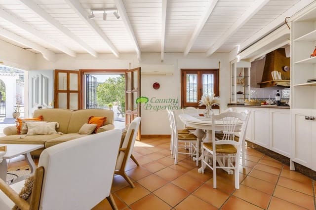 4 slaapkamer Finca/Landhuis te koop in Cómpeta - € 389.000 (Ref: 9430748)