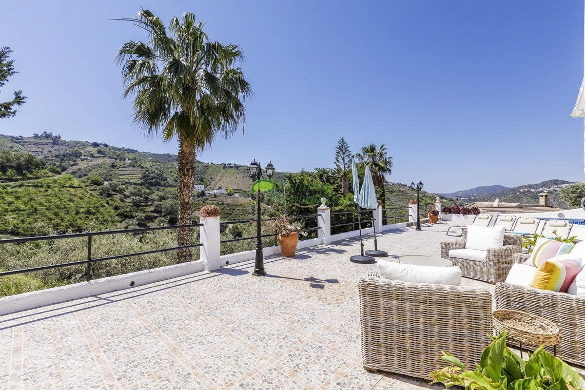 4 slaapkamer Finca/Landhuis te koop in Competa - € 389.000 (Ref: 9430748)