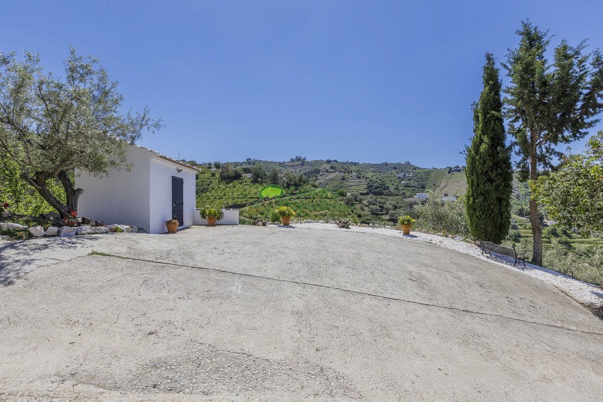 4 slaapkamer Finca/Landhuis te koop in Competa - € 389.000 (Ref: 9430748)