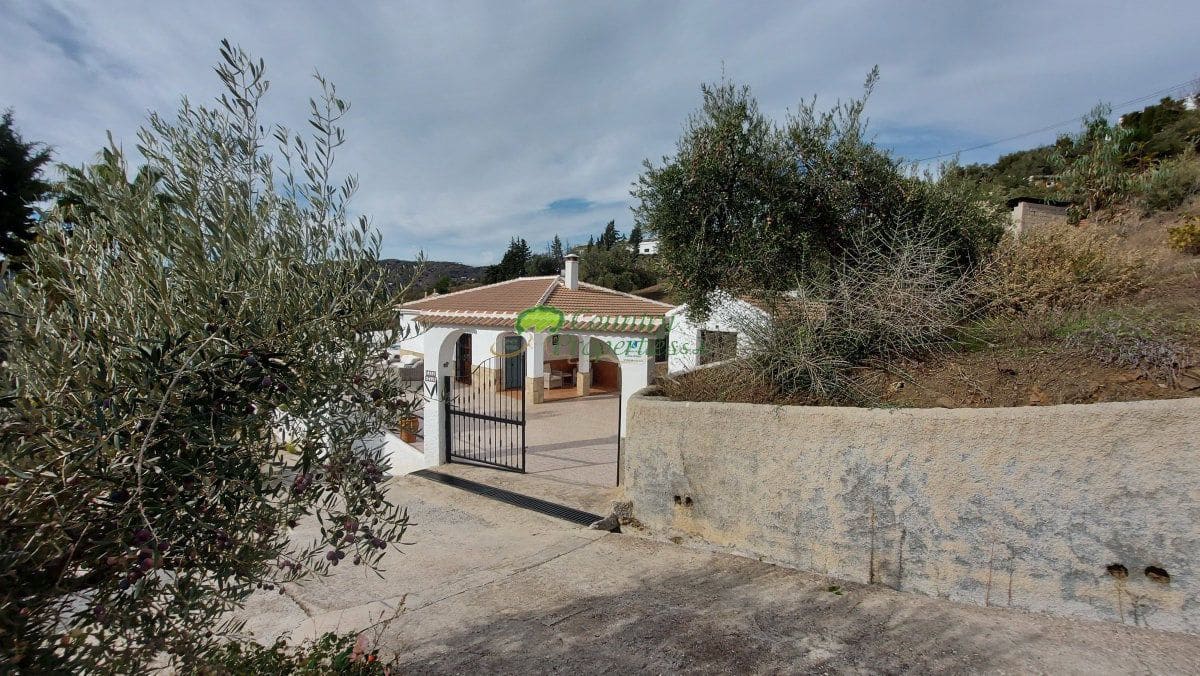 4 slaapkamer Finca/Landhuis te koop in Competa - € 389.000 (Ref: 9430748)