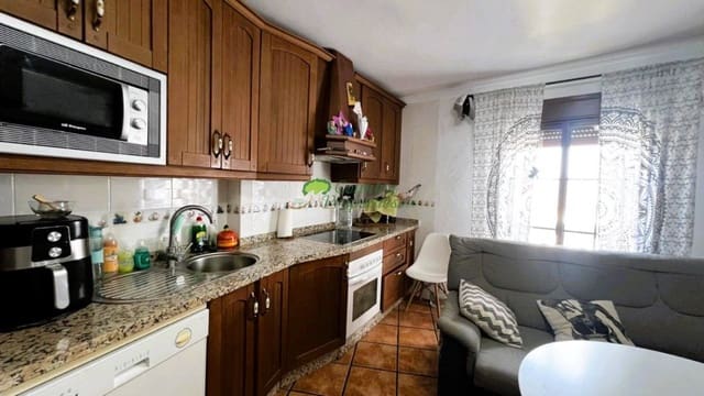 2 soverom Hus til salgs i Cómpeta med garasje - € 149 000 (Ref: 9430749)