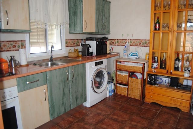 4 sypialnia Dom na sprzedaż w Cómpeta - 190 000 € (Ref: 9468197)