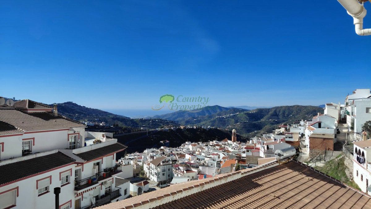 3 soveværelse Byhus til salg i Competa - € 210.000 (Ref: 9503963)