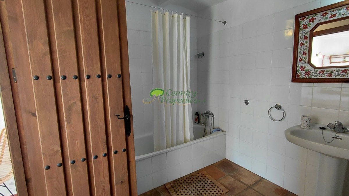 Finca/Casa Rural de 2 habitaciones en Cómpeta en venta - 525.000 € (Ref: 9527178)