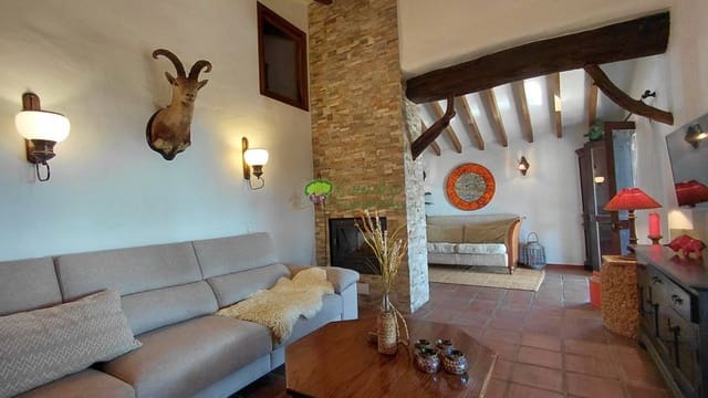 Finca/Casa Rural de 2 habitaciones en Cómpeta en venta - 525.000 € (Ref: 9527178)