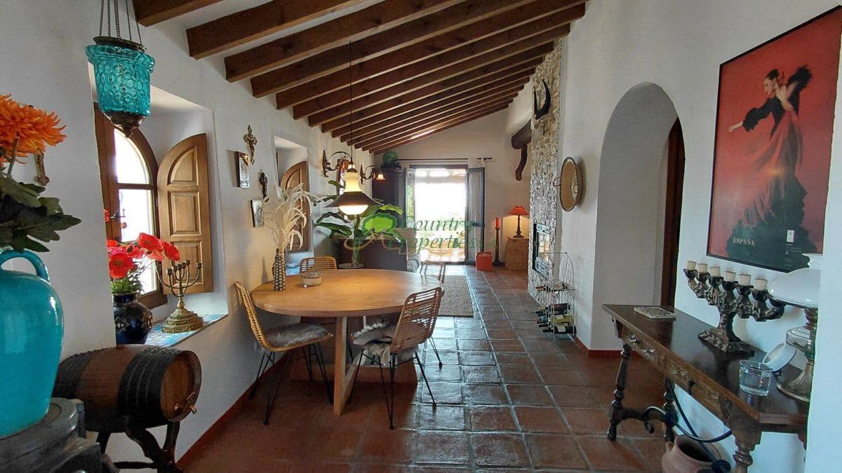 Finca/Casa Rural de 2 habitaciones en Cómpeta en venta - 525.000 € (Ref: 9527178)