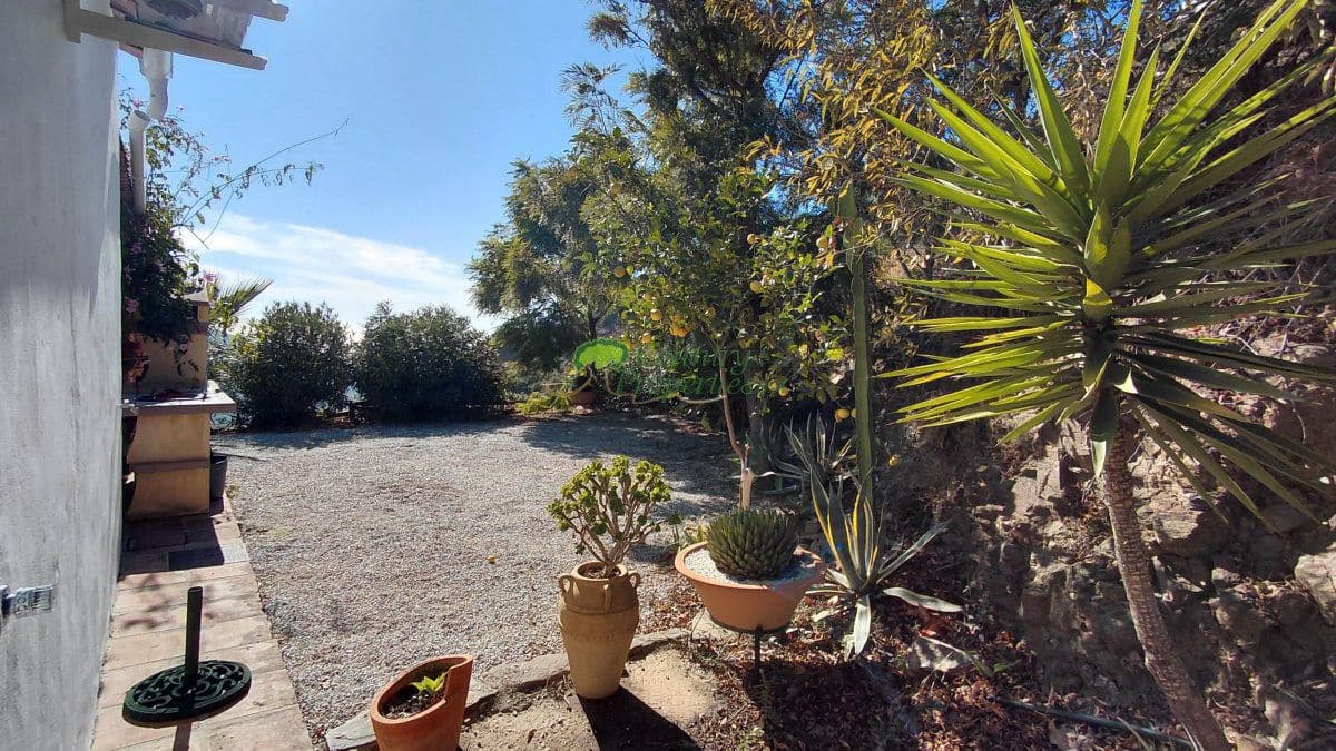 Finca/Casa Rural de 2 habitaciones en Cómpeta en venta - 525.000 € (Ref: 9527178)