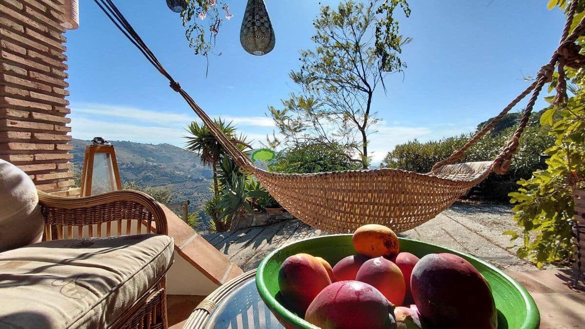 Finca/Casa Rural de 2 habitaciones en Cómpeta en venta - 525.000 € (Ref: 9527178)