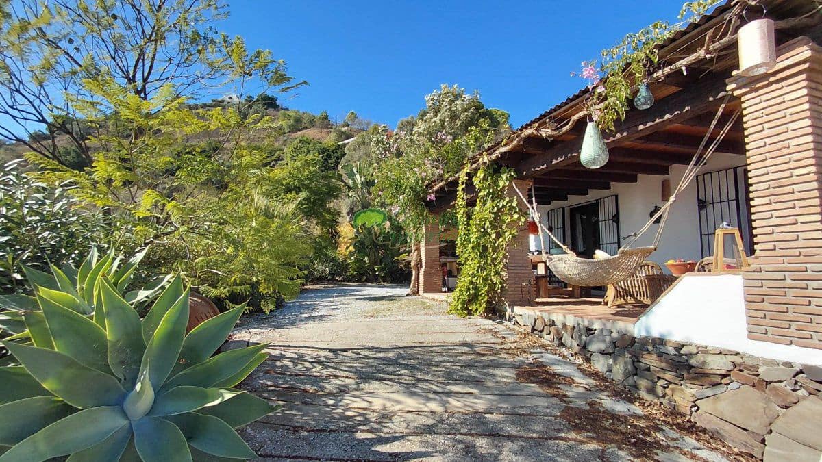 Finca/Casa Rural de 2 habitaciones en Cómpeta en venta - 525.000 € (Ref: 9527178)