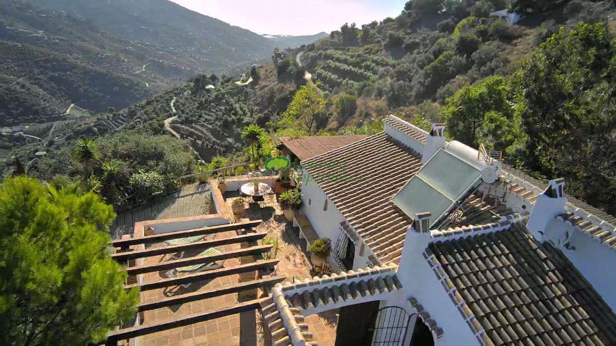 2 bedroom Finca/Country House for sale in Competa - € 525,000 (Ref: 9527178)